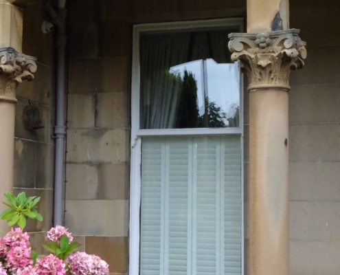Lithomix natural stone carved