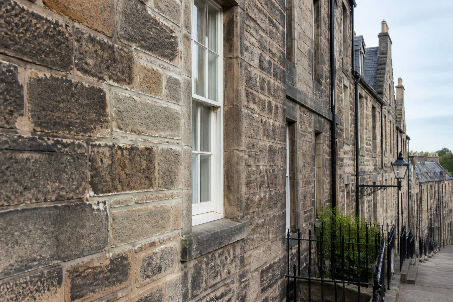 Moisture Management and Breathability in Edinburgh’s Stone Buildings